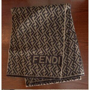 FF Fendi Women's Unisex Scarf Brown Wool And Cashmere Logo Made in Italy